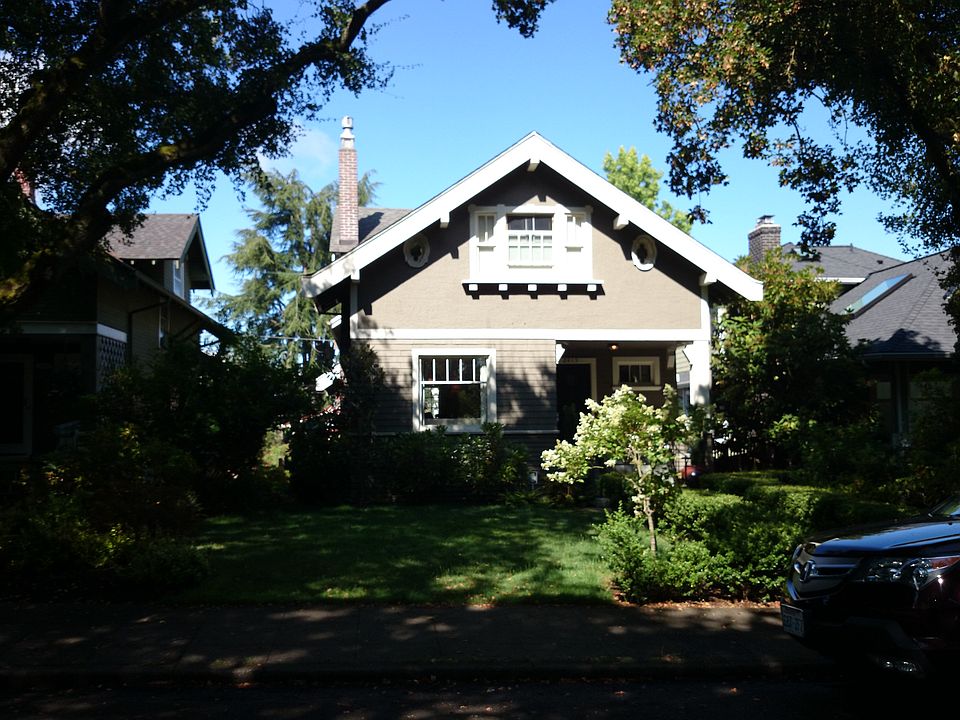 2nd image of 2415 8th Ave W