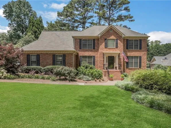 5189 Beech Forest Dr SW, Lilburn, GA 30047