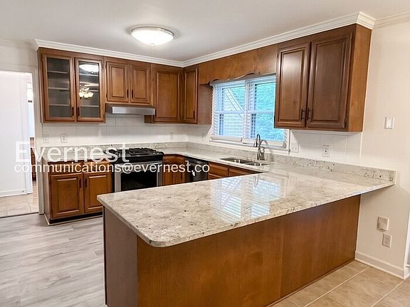 2nd image of 5105 Tower Rd