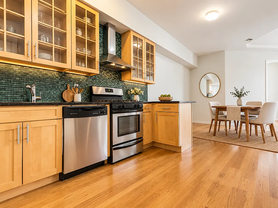 26 Goodwin Pl #3A