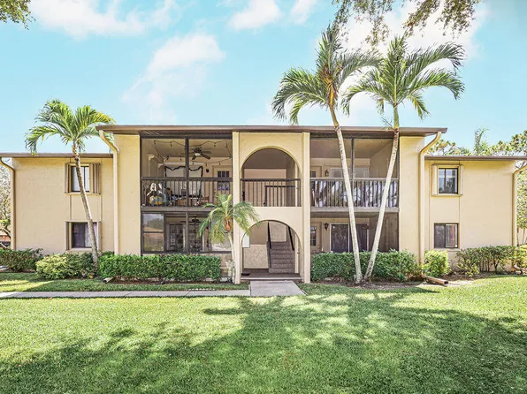 539 Shady Pine Way #B2, Greenacres, FL 33415