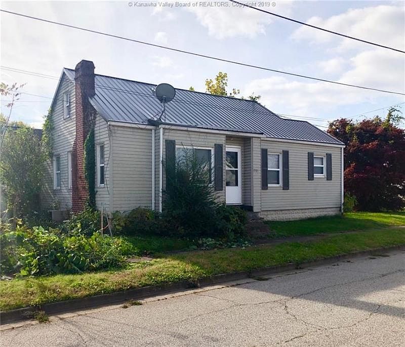 1st image of 1701 W Virginia Ave