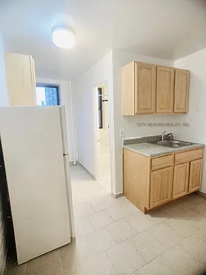 Rented by City Heights Realty | media 7