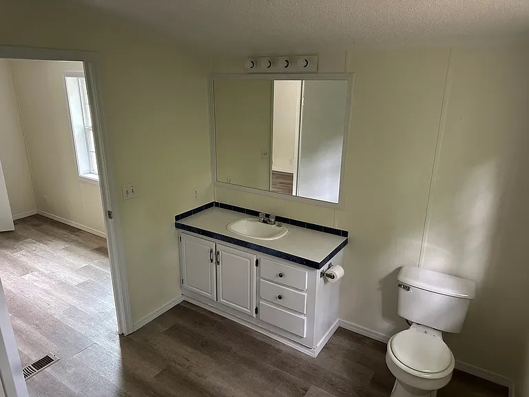 140 Baywood Trl — Photo 9
