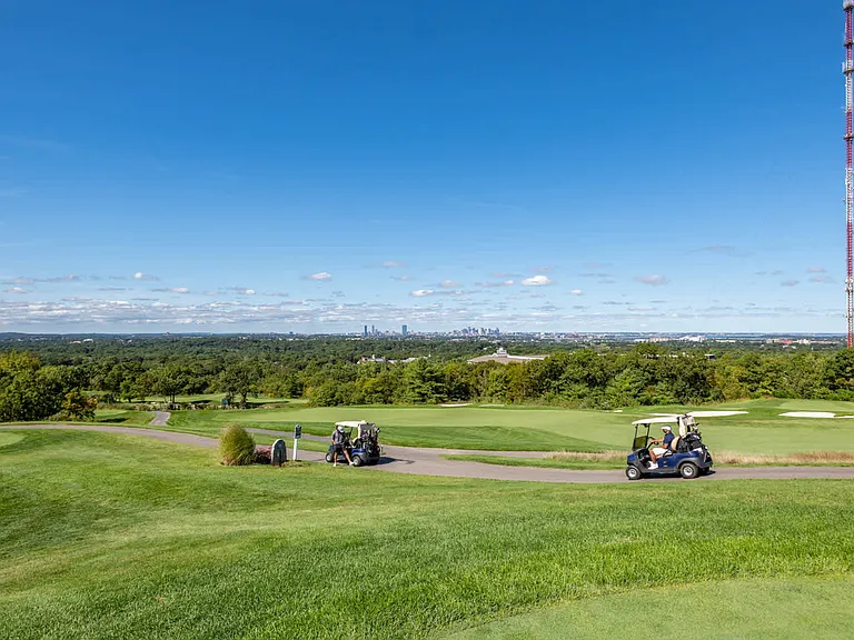 The Quarry Hills Golf Course is just beyond your doorstep.