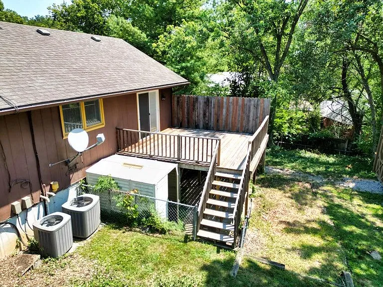 2400 Ridgefield Rd — Photo 30
