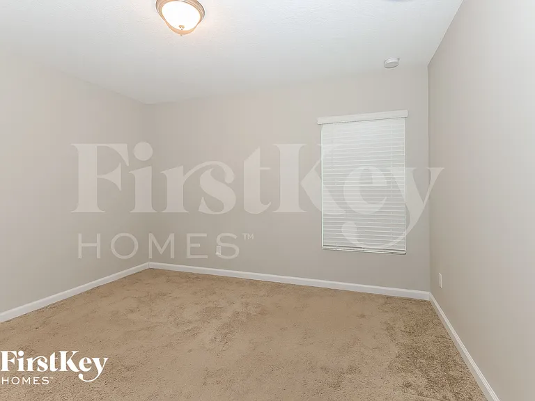 1939 SW Gold Ln — Photo 11