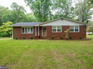 19 Parkside Dr, Pittsgrove, NJ 08318