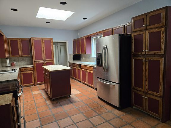 3rd image of 2318 Sul Ross St