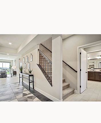 To the right is entry to inl
