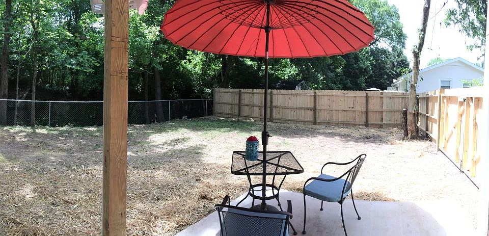 Patio/Fenced Yard