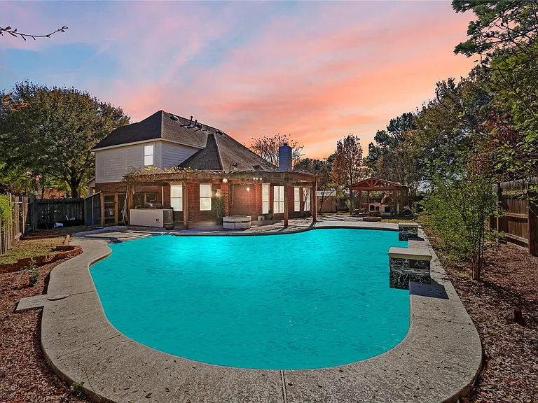 20510 Pioneer Bend Ct — Photo 42