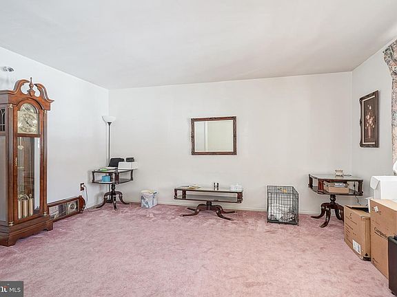 5th image of 26 Meetinghouse Ct