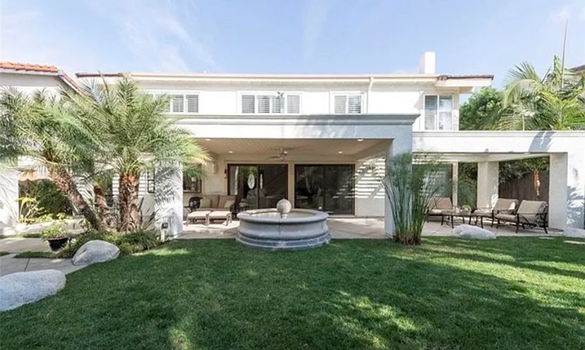 5 bed, 2344 sqft, $6,495 — Photo 1