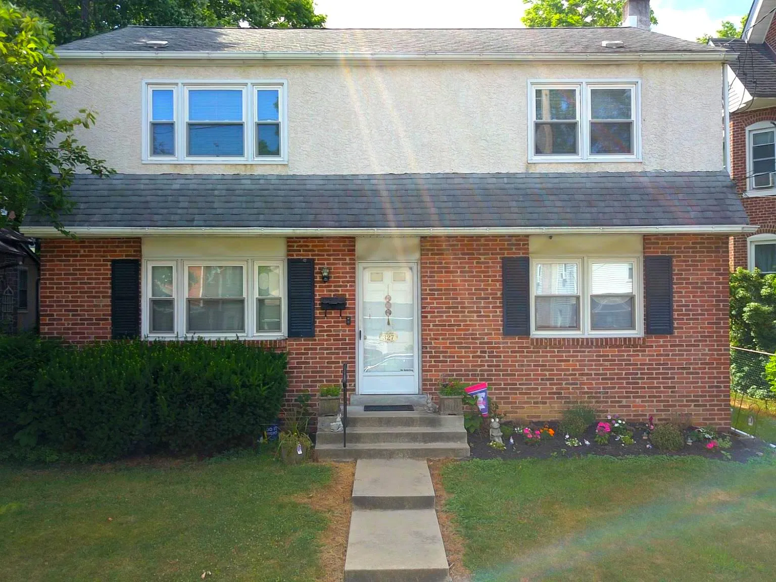 2 bed, 1.0 bath, 952 sqft, $1,700 — Photo 1