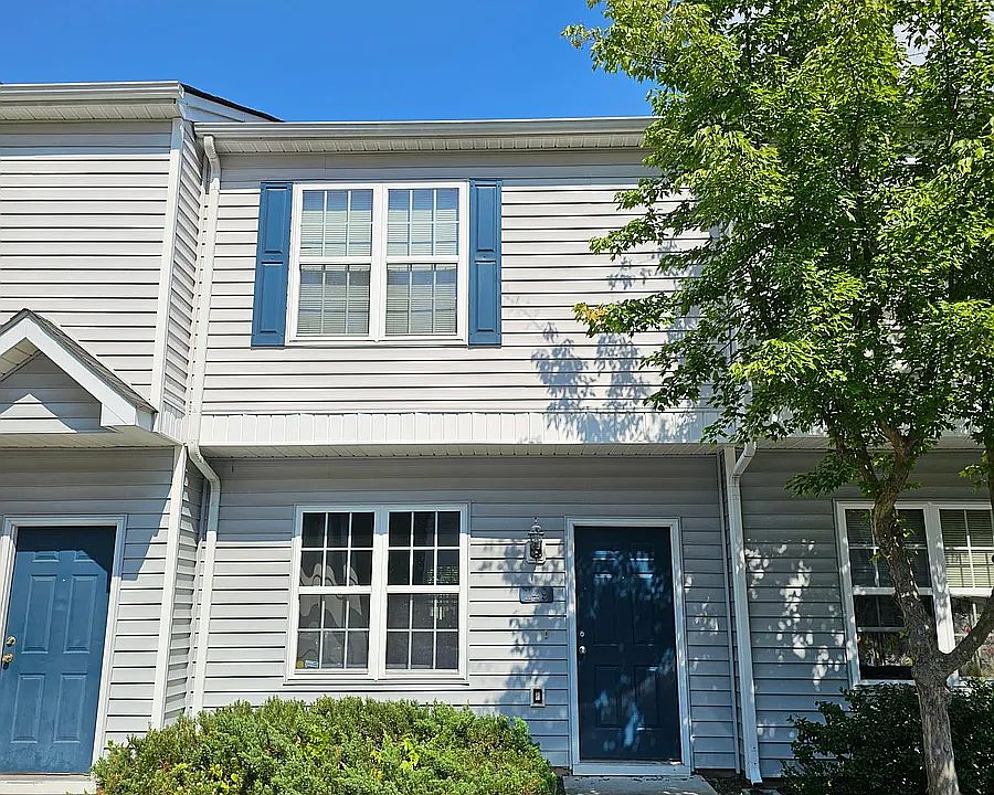 1st image of 149 Blue Crest Ln #149
