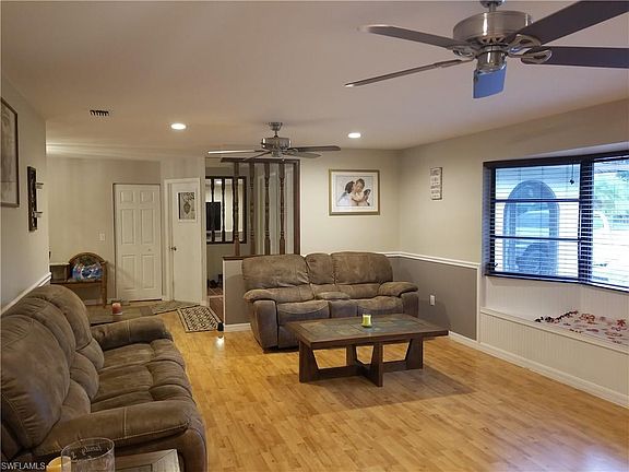 5th image of 658 Canal Dr
