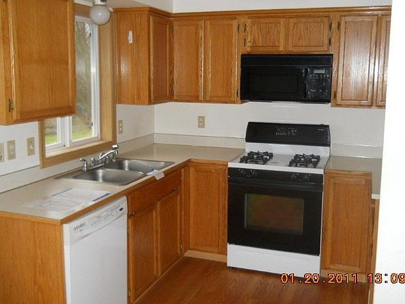4th image of 5722 138th Pl NE