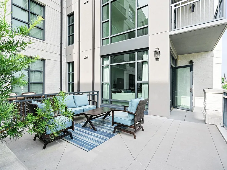 5 Gadsdenboro St #219 — Photo 9