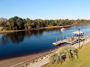 Intercoastal Waterway as backyard