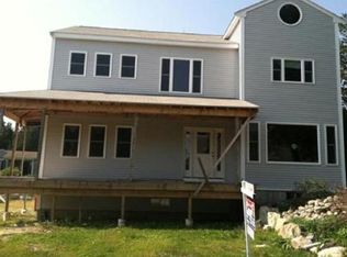 45 Shore Dr, Kingston, MA 02364