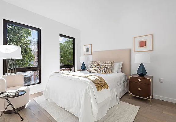 5th image of 435 Tompkins Ave #701
