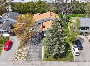 189 Banning Rd, Ottawa, ON K2L 1C5