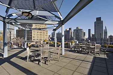 Rented by R New York