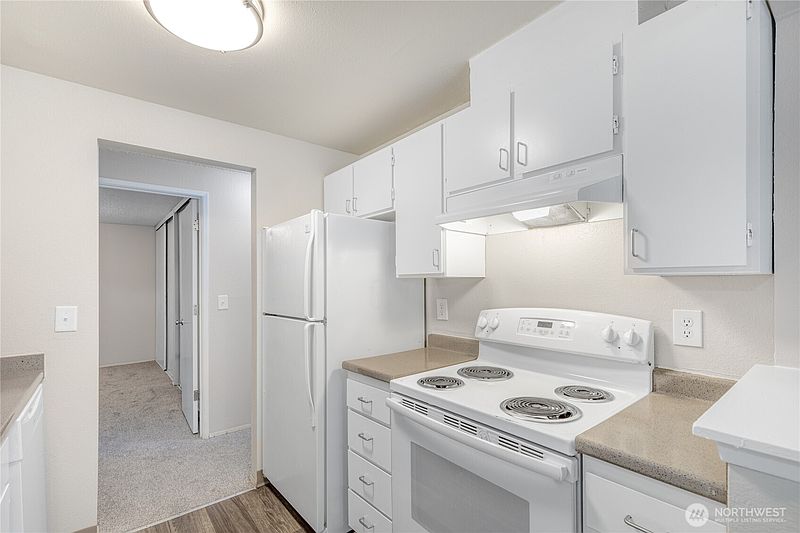 5th image of 177 S 340th Street