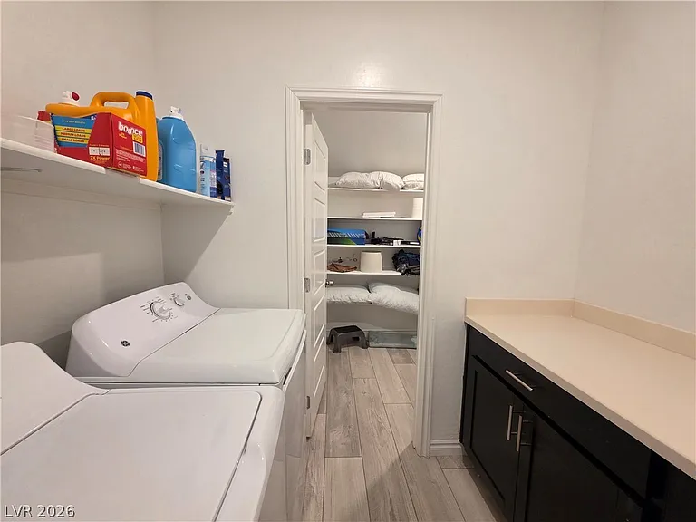2990 Overlook Brook St — Photo 44