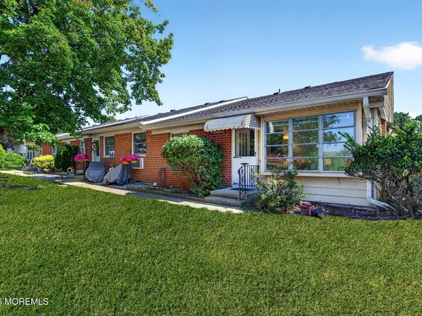 14 E Independence Parkway, Manchester, NJ 08759