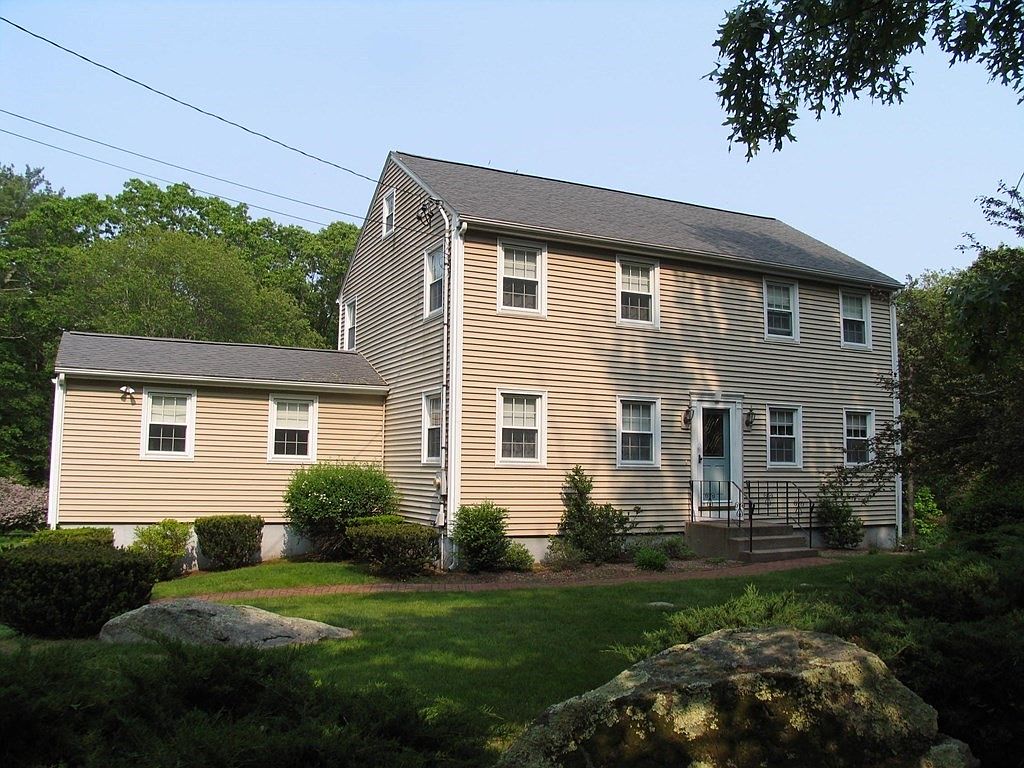 108 West St, Medway, MA 02053 Zillow