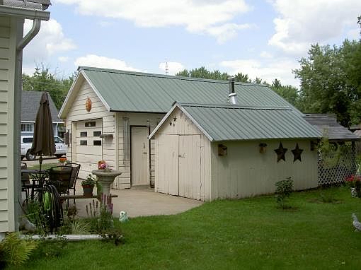 4th image of 106 Oak St