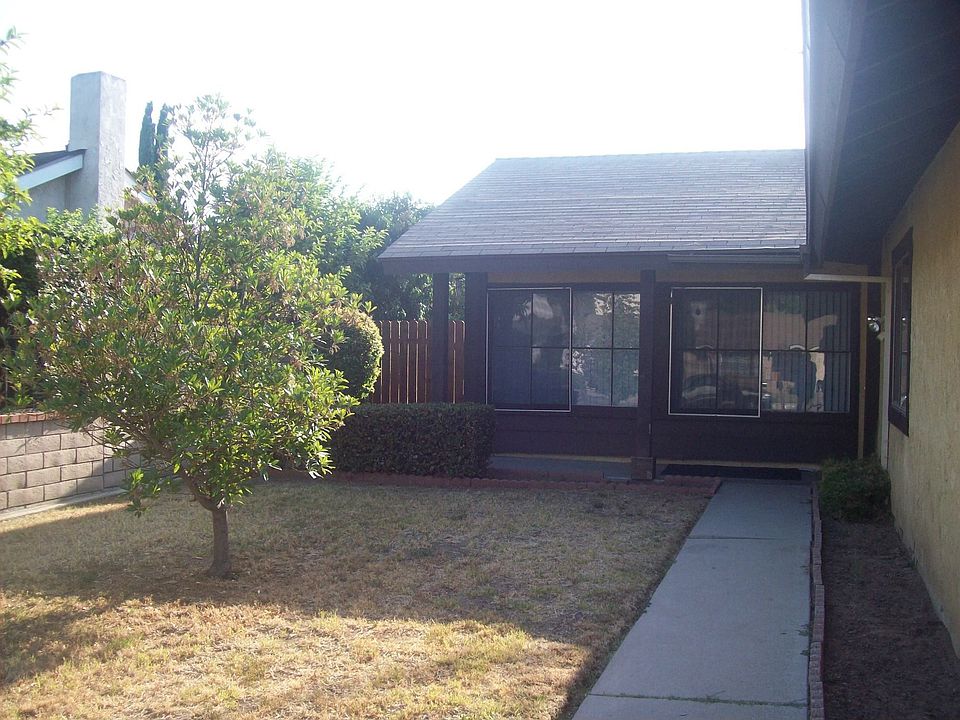 1st image of 773 Lyonwood Ave