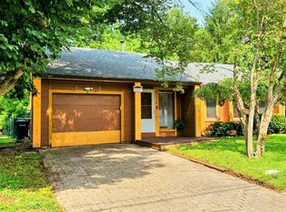6874 Sayler Ave, Cincinnati, OH 45233