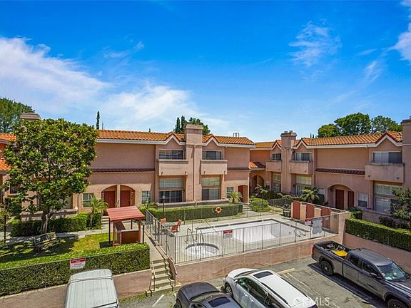 5th image of 7320 Balboa Blvd Unit 205