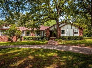 111 Covey Ln, Locust Grove, OK 74352