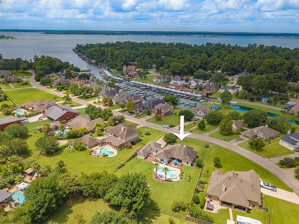1st image of 12607 Lake Vista Dr