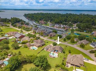 12607 Lake Vista Dr, Willis, TX 77318