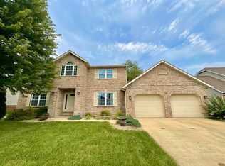 712 Highcliff Dr, O Fallon, IL 62269
