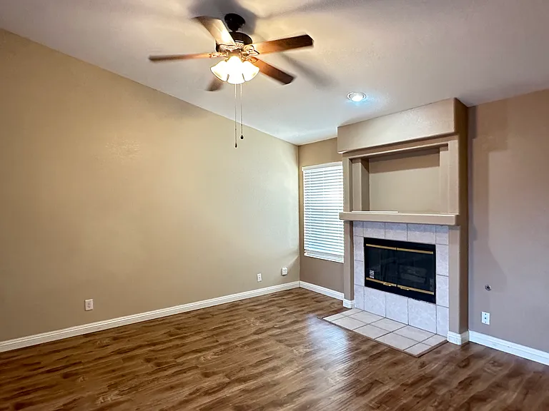 320 Mirasol Way — Photo 7