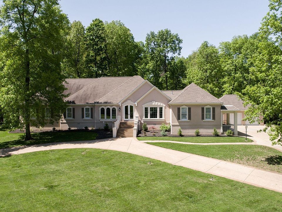 1st image of 504 Farris Ln