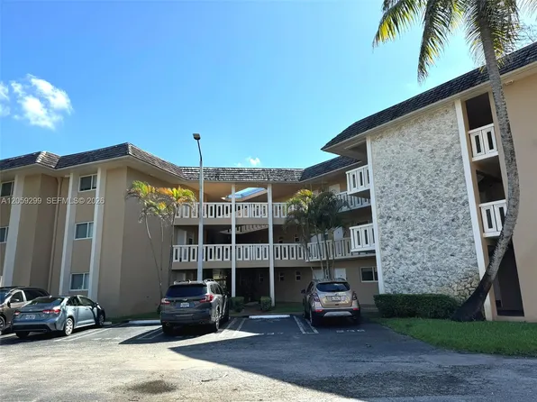 7400 Miami Lakes Dr APT D206, Miami Lakes, FL 33014