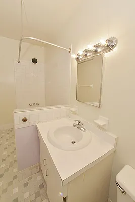 Rented by BSRG Realty | media 10