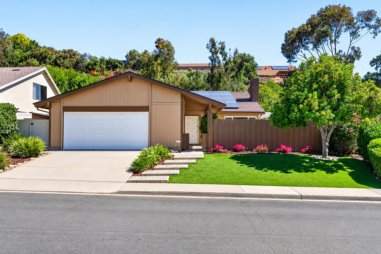 3 bed, 1401 sqft, $4,500 — Photo 1