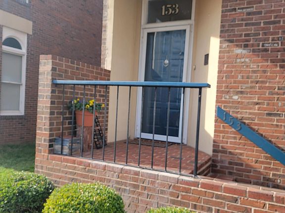 3rd image of 153 Crawford Pkwy