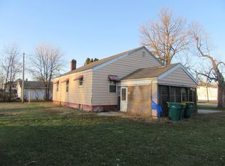 2046 Grand Ave, Galesburg, IL 61401