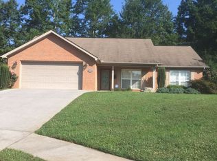 1925 Rommel Dr, Maryville, TN 37804