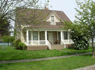 276 Cherry St, Blaine, WA 98230