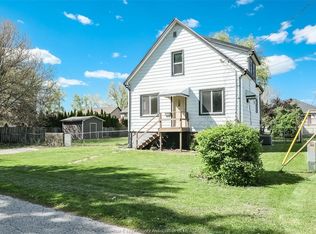1040 Pope St, Lasalle, ON N9J3E4